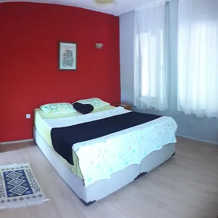 Hugas Family Apart Apart Otel